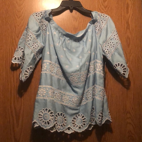 Blouse - Picture 1 of 2